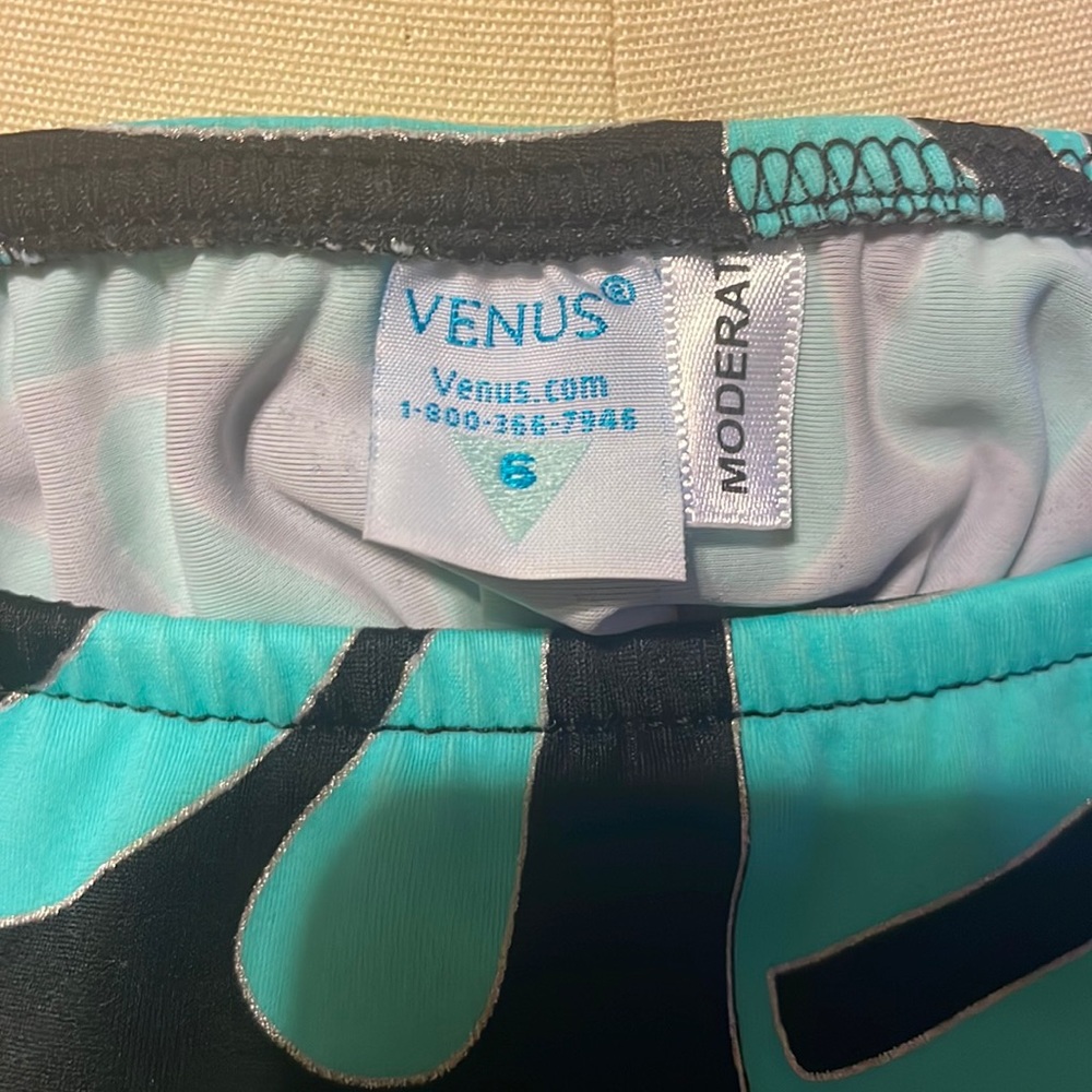 Venus 2pc bikini - Picture 3 of 7
